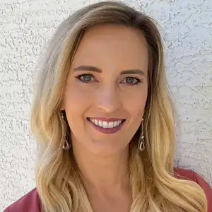 Briana Waggoner, Professional Counselor (Pre-Licensed) in Arizona