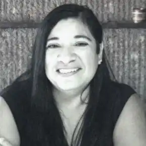 Sandra Teniente, Licensed Professional Counselor